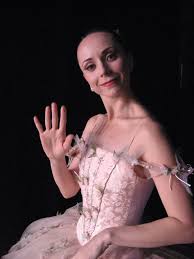 Yesterday morning, the dance world awoke to devastating news; Jennifer Alexander, beloved dancer with American Ballet Theatre, had passed away in a car ... - 20071204_013515