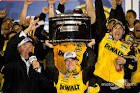 2009 DAYTONA 500 WINNER - Matt Kenseth - NASCAR Photo (4256072 ...