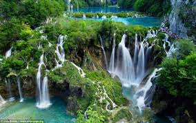 Những thác nước đẹp tuyệt vời ở Châu Âu Images?q=tbn:ANd9GcTqm72rZ5XUZEFYWuKhkfIaUzgrJ9SF7OGbtb7dnWU7_4j0QJBP