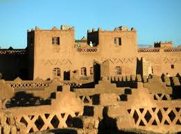 بعض الماثر التاريخية بالمغرب Habitat-ethnologie-architecture-kasbah-pres-613050