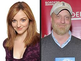 on SNL named Abby Elliott?