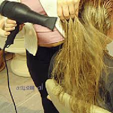 للحصول على شعر رائع باستخدام مكواة السيراميك 51200032560