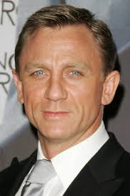Daniel Craig signs on for