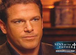 News anchor Thomas Roberts