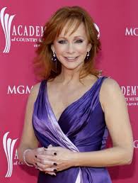 Reba McEntire to perform and