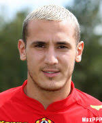 http://t1.gstatic.com/images?q=tbn:wOchYjQbZg-ykM:http://sports.orange.fr/football/images/photosjoueurs//yebda-hassan-2634.jpg