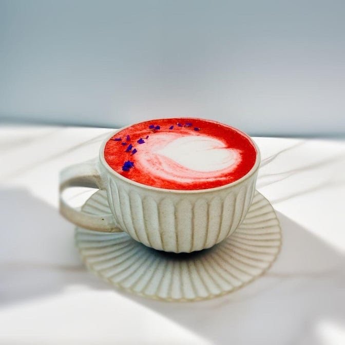LaLuna Tea & Dessert Bar by null
