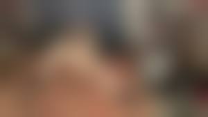 白人レイプ|アフリカ系アメリカ人男性はレイプのために白人女性を脅迫するために銃を使う。女は怖がってる. — ストック写真 © ufabizphoto  #535497848