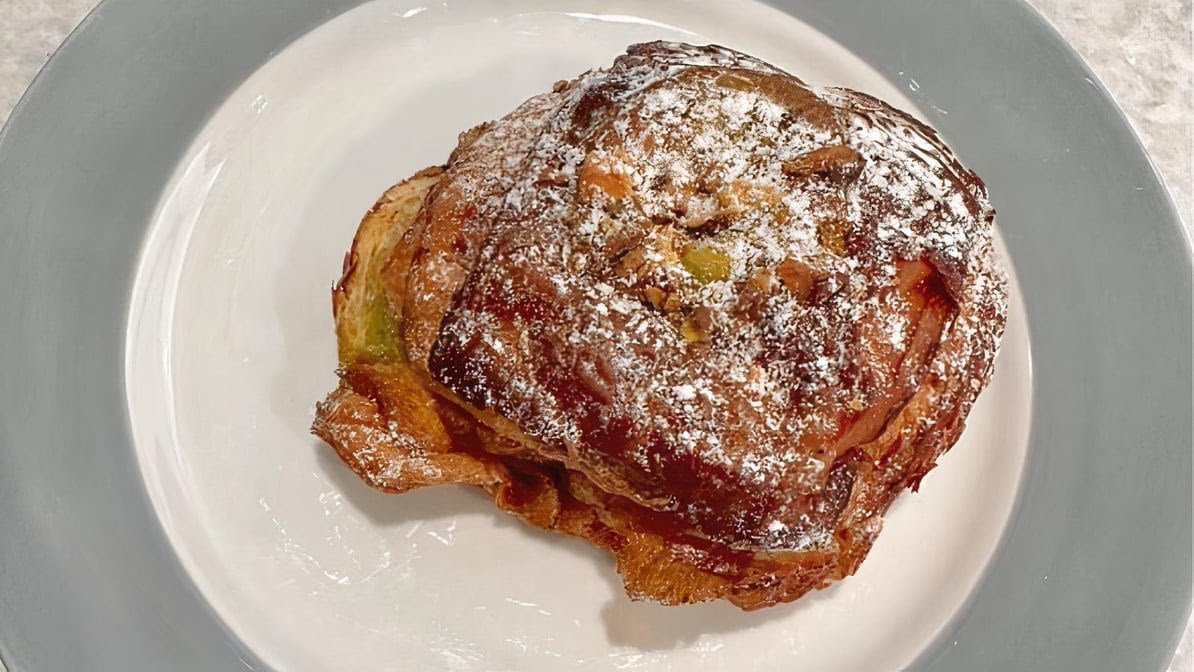 Pluma by Bluebird Bakery by null