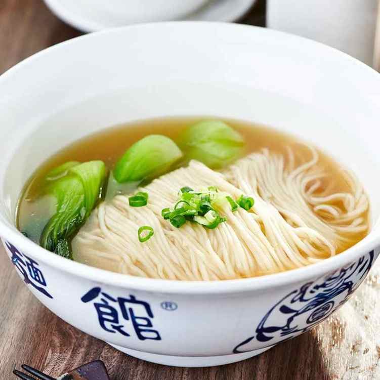 Min’s Noodle House 渔家重庆小面 by null