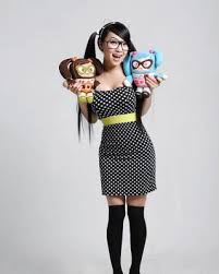 Linda le vampy bit me asian sirens jpg x Vampy bit me