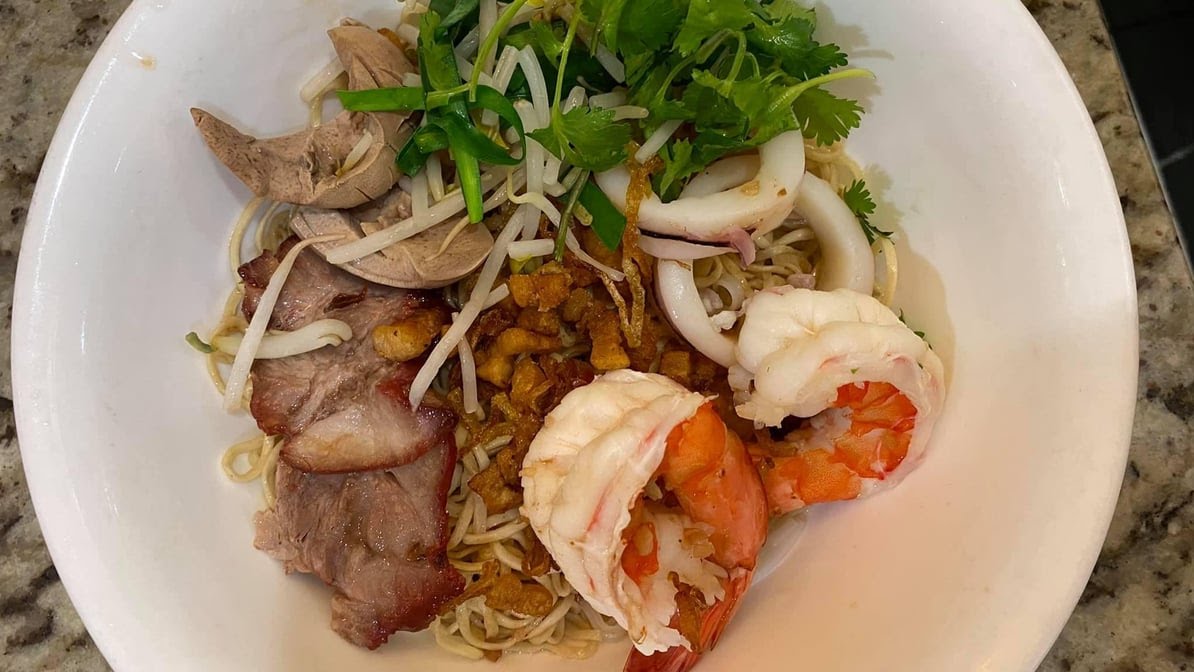 New Pho Bo Ga La by null