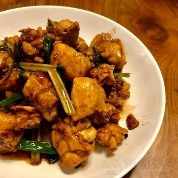 Sáu Can Tho Vietnamese Kitchen by null