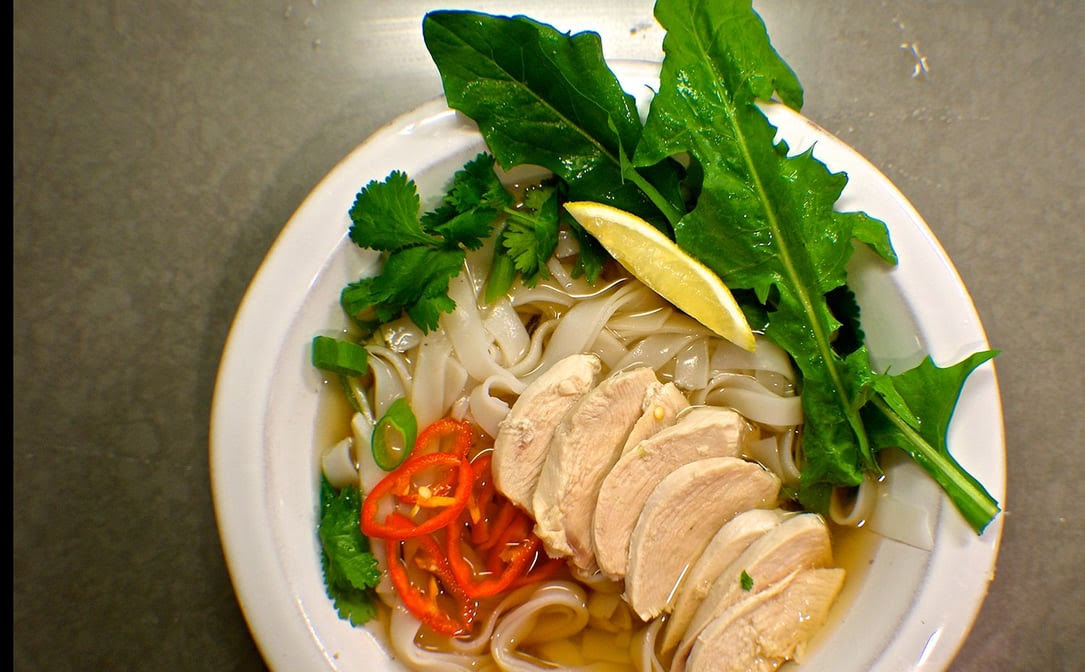 Pho Ngoon by null