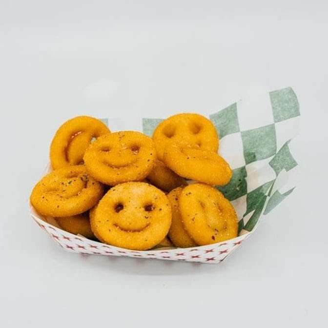 Smiley's Burger Club by null