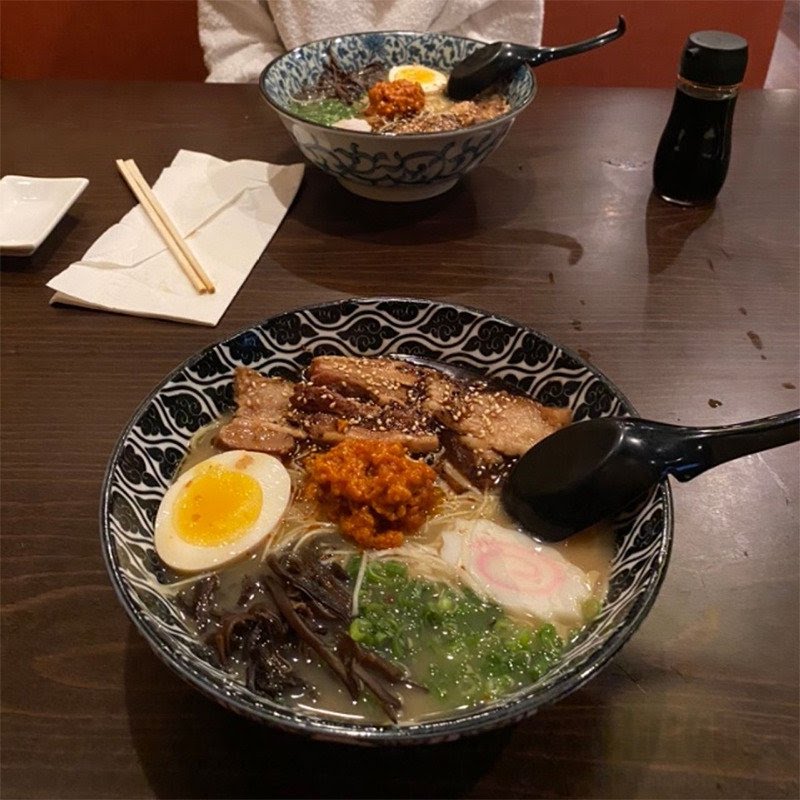 Aki Nom Nom Sushi and Ramen by null