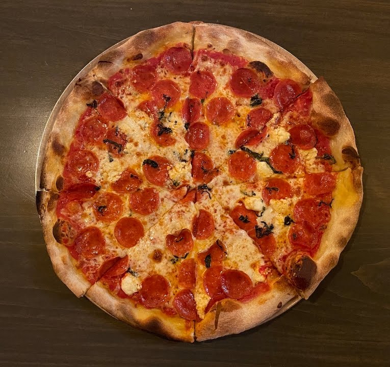 Max and Issy's Pizzeria by null