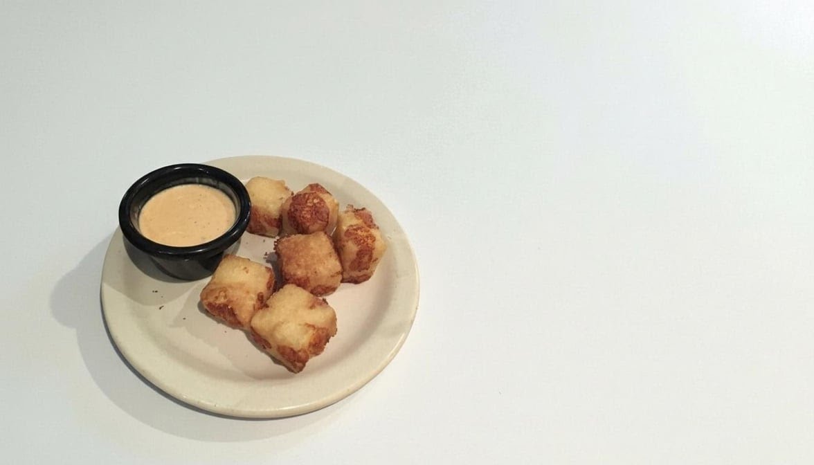 Washington Square Bar & Grill by null