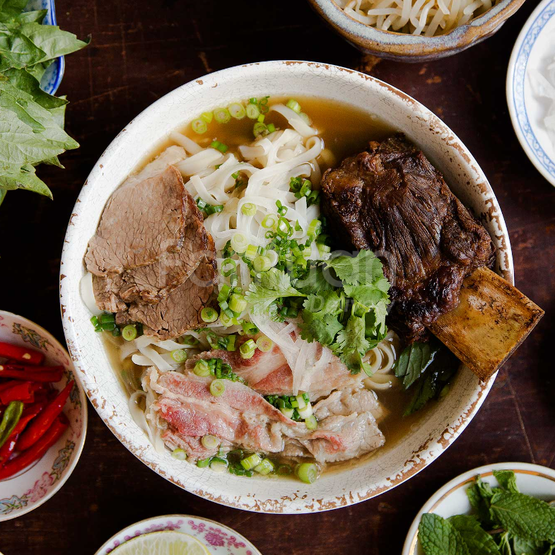 Pho Aimie by null
