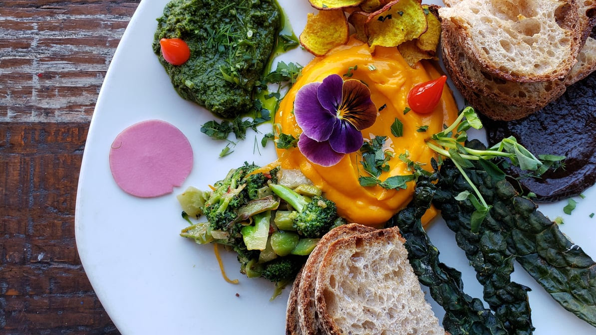 Revival Bar+Kitchen by null