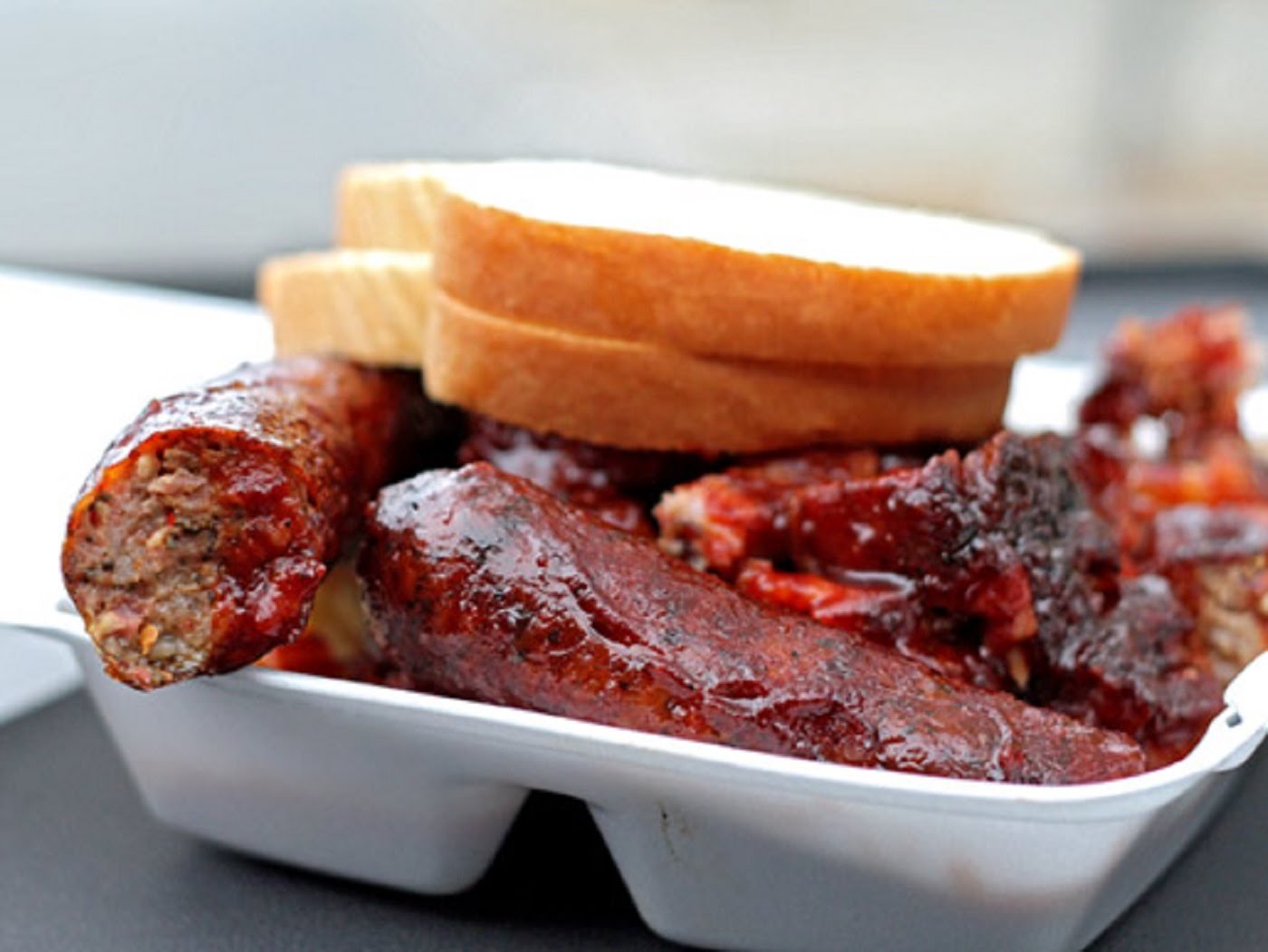 Uncle John's Bar-B-Que by null