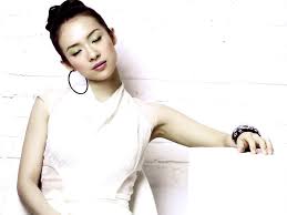 Sexinsex 章子怡|离婚半年...章子怡再登坎城影展汪峰卖音箱？