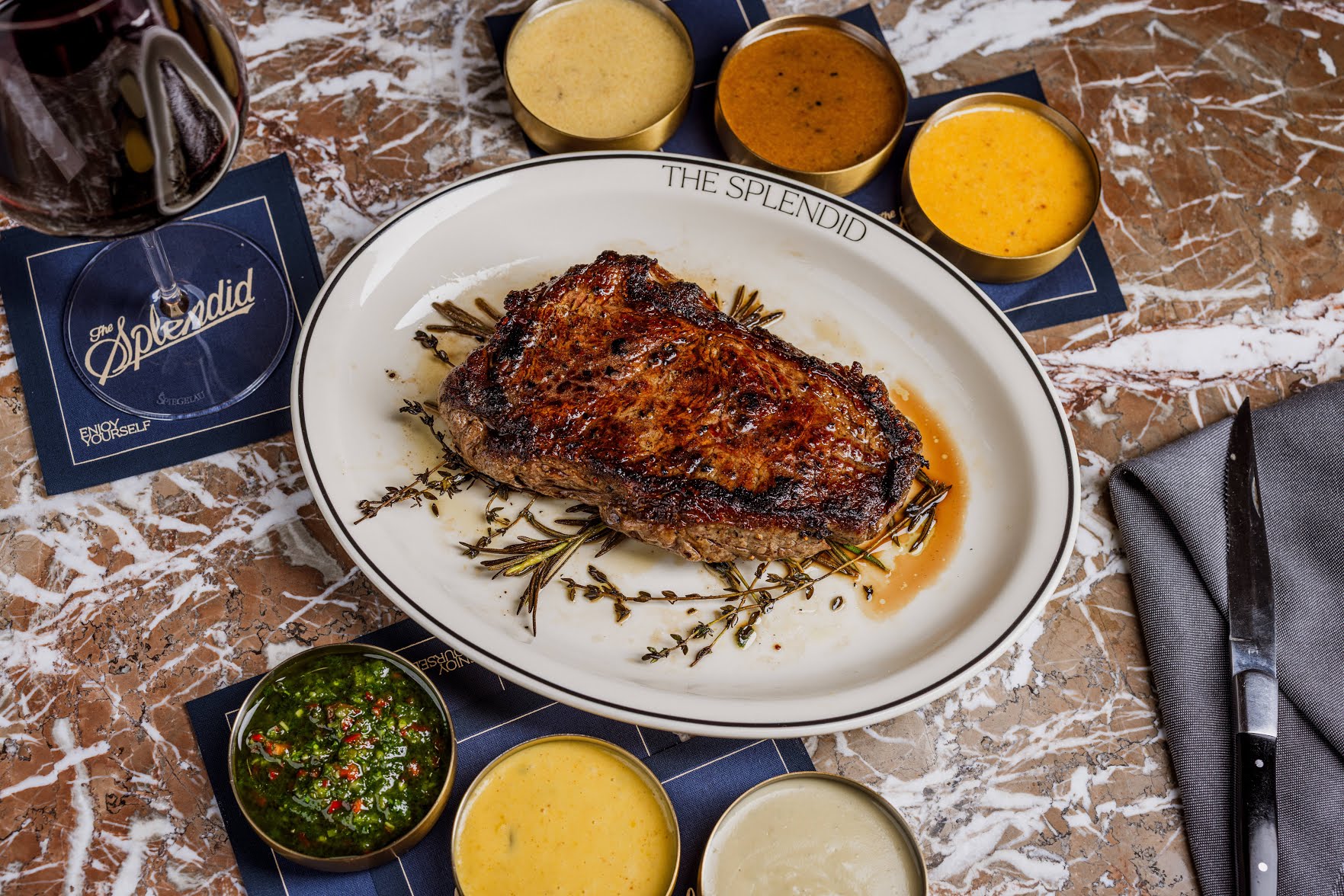 The Splendid by null