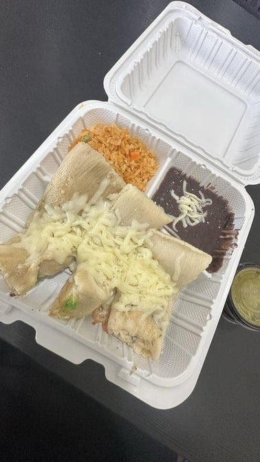 Tamales Alberto by null