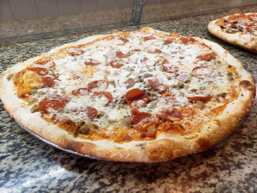 Leone Original Pizza by null