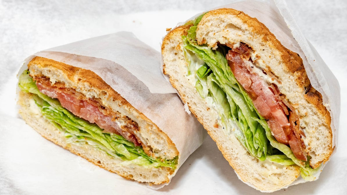 M & O Market & Deli by null