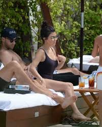 Kourtney kardashian naked outtakes jpg x Kourtney kardashian sexy