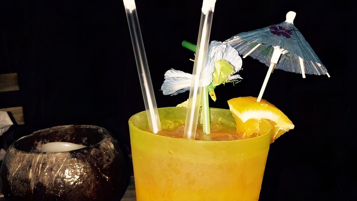 Surf Bar Seafood Restaurant & Grill by null