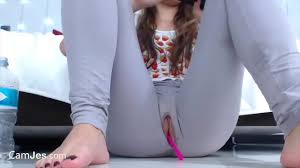 Ohmibod perfect brunette natural slut orgasm jpg x Teen ohmibod orgasm