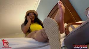 Feet worship giantess porn ❤️ jpg x Foot worship