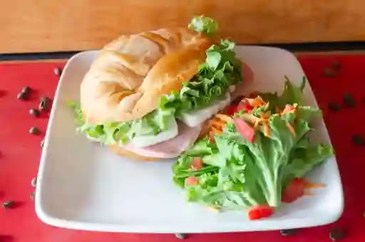 La Organización & Organic Coffee - Sucursal Heroica by null