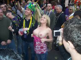 Mardi gras boobs flashing rares jpg x Mardi gras flashing