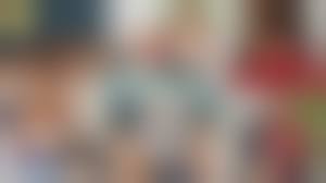 lovepop.net  M字|山口由愛のアダルト単品コンテンツ「山口由愛 にっこりスマイルを浮かべ手パンでM字開脚。ブレザー」 | ラブポップR18