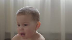 голые дети фото|Маленький мальчик 34 года голые плечи ест холодное шоколадное мороженое в  помещении , Стоковые видеоматериалы Включая: ребенок и портрет - Envato