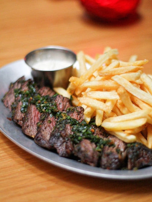 Bar Valentina by null