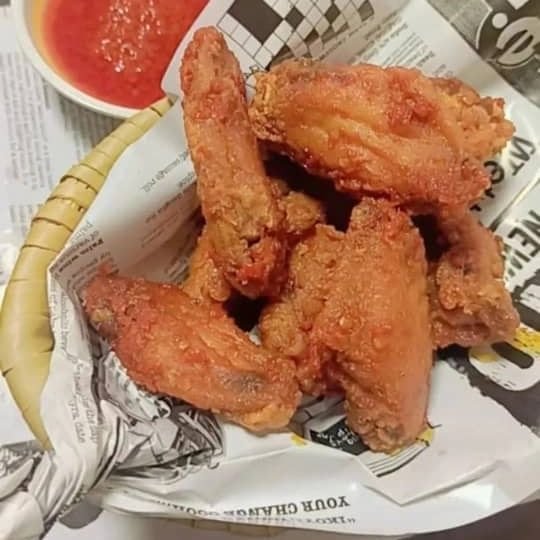 Danfo Bistros & Dives by null