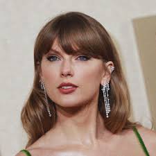 Cbsn fusion lawmakers target ai generated deepfake pornography thumbnail jpg x Dua lipa deepfake
