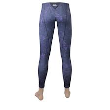 スパッツ股間|1枚目と同じ薄いスパッツですが、履く前に、ちんとたまを、中腰でふとももの後ろに挟んで、前から見えなくなった状態で、スパッツ を履いた状態です。薄いスパッツなのでこの状態ですが、女子用パンツなら、これだけでもかなりスッキリなタック具合になり ...