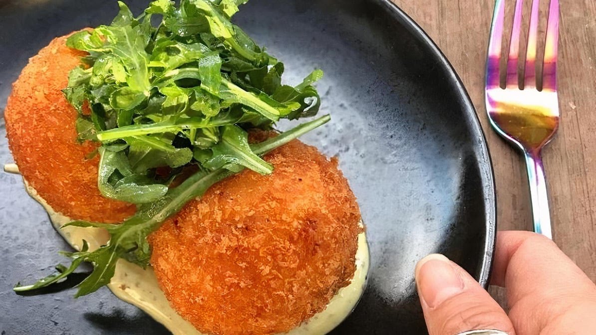 SkinnyFATS @ HallPass by null