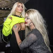 Hd jordan katie price jpg x Katie price sex