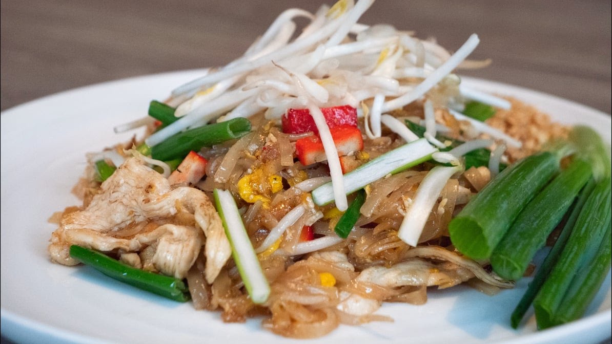 Thai Treasure Restaurant and Bar by null