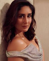 Sensual looks of kareena kapoor khan jpg x Kareena kapoor sexy