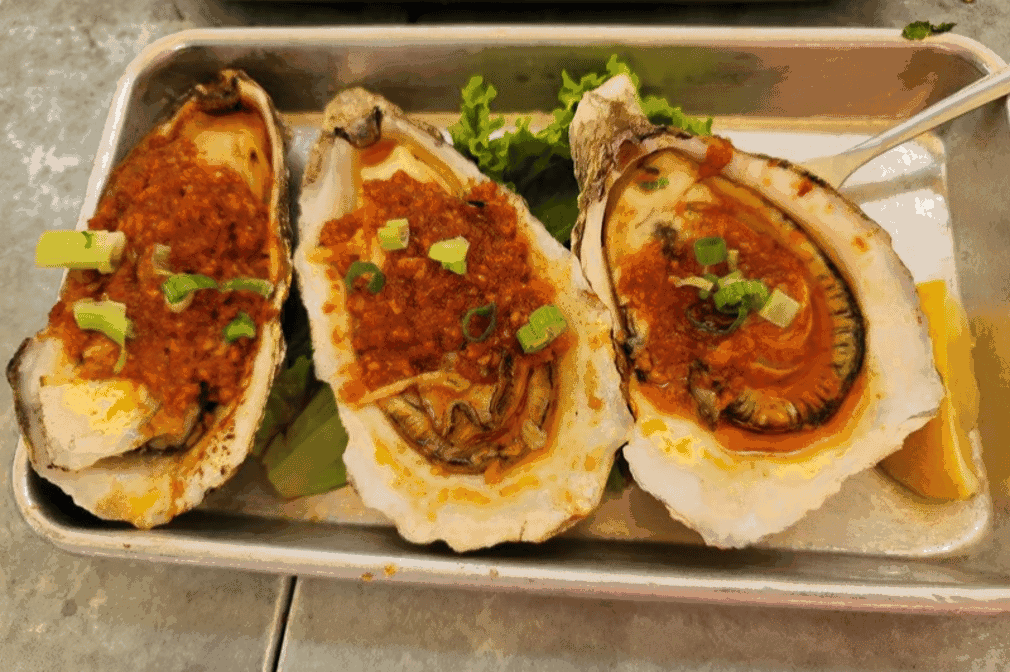EMC Seafood & Raw Bar by null