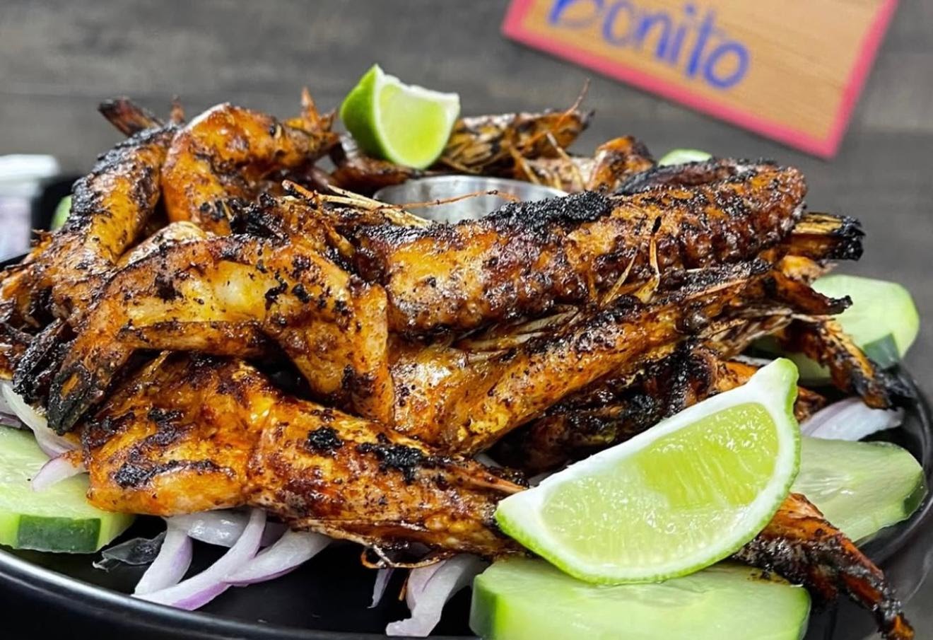 SUSHINOLA Sushi y Marisco estilo Sinaloa. by null