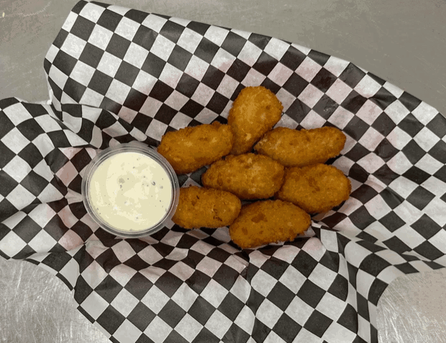 Dingers Sports Bar & Grill by null