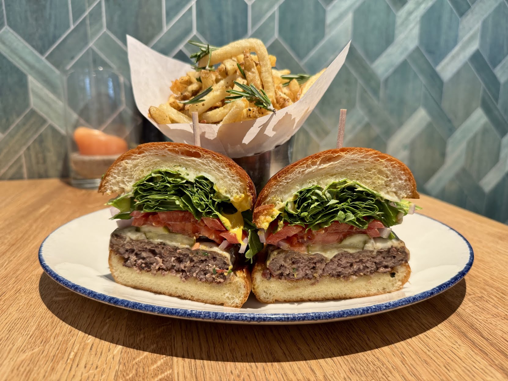 Pacific Table by null